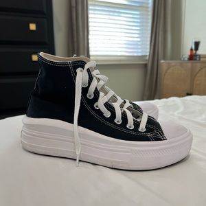 Platform converse women’s size 8
